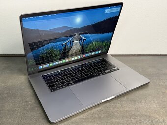 MacBook Pro 16'' 2019 / i7 / 16GB / 512GB SSD / Space Gray - 2