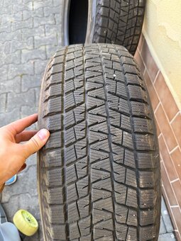 Gumy Bridgestone Blizzak 225/55 R 19 zimní - 2