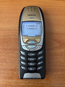 Nokia 6310 + Nokia 6310i - 2