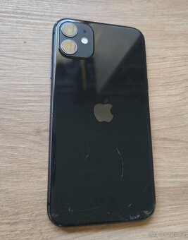 Apple 11 Levně - kosmetická vada - 2