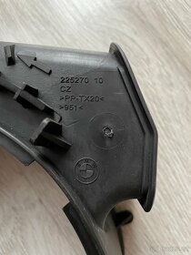 Držák vnitřního ventilátoru BMW E9X - 2
