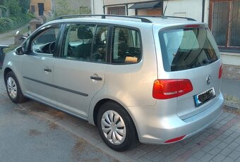 Prodám Volkswagen TOURAN 1,6 D ROK VÝROBY 2011 - 2