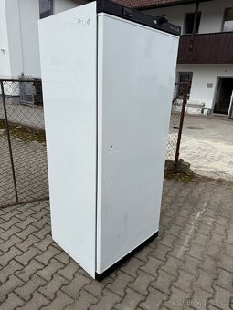Chladicí skříň Tefcold UR600 - na přepravky - 2