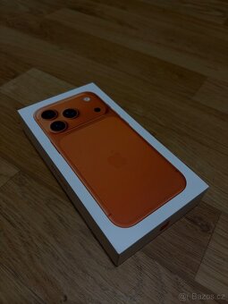 Apple iPhone 17 Pro 256GB oranžový - 2