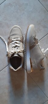 Dámské boty vel 39 - 2