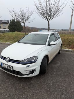 TOP: VW Golf VII GTE HYBRID - 2