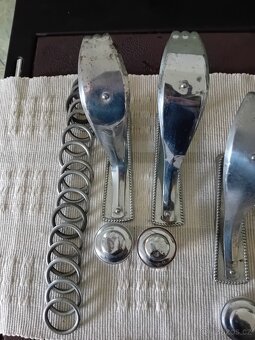 retro držáky na tyče k záclonám - 2