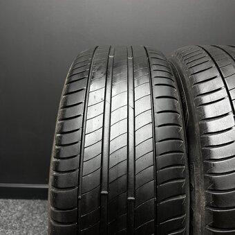 2ks pneu Michelin 215/55/17 94W - 2