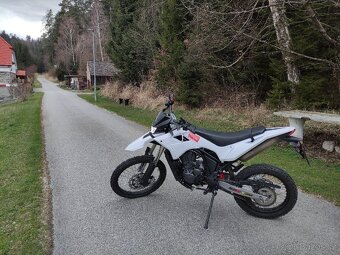 Yuki 125i SE - 2