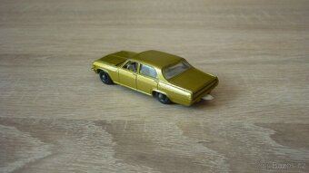 MATCHBOX RW OPEL DIPLOMAT NO 36 PLAST KOLA - 2