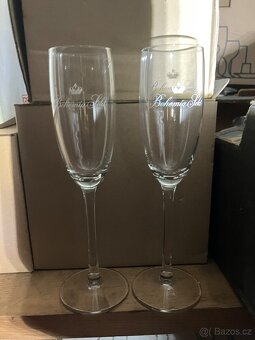 Skleničky sekt - 2
