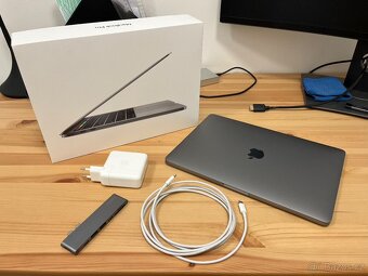 MacBook PRO 13, TouchBar, i7, 16 GB RAM, 512 GB SSD - 2