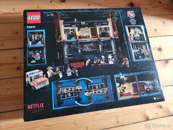 LEGO Stranger Things 75810 Upside Down - 2