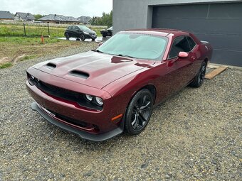 Dodge Challenger 5.7 HEMI automatická převodovka, kožené čal - 2