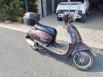 Skútr CLS Vienna 125 ccm, najeto pouze 2500 km - 2