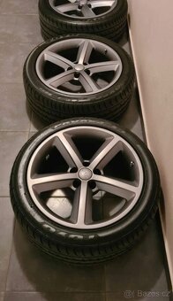 Originalni Audi alu z RS4 B7 r18 pneu Toyo - 2
