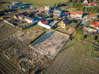 Prodej pozemku k bydlení, 800 m², Dolany - 2