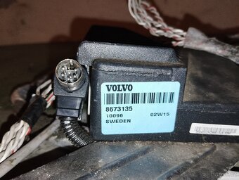 Volvo zesilovač 8673135 - 2