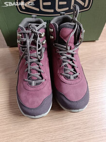 Nove celorocni boty s membránou Keen, vel.35 - 2