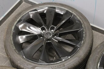 AS463 Letní sada Skoda Supernova 19" 235/40/19 - 2