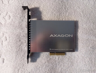 PC - Adaptér Axagon, NVMe M.2 SSD do PCL-E s chlazením - 2