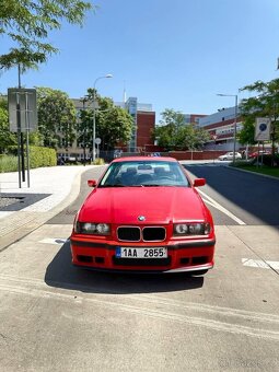 BMW E36 318is - 2