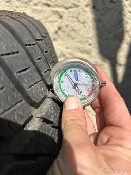 Sada pneumatik 275/40 + 245/45 R19 Pirelli - RUNFLAT zimní - 2