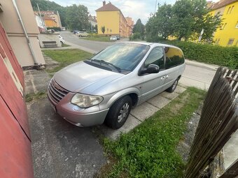 Chrysler Voyager 2,8 crd Limited town country Webasto - 2