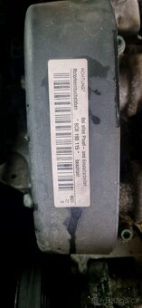 VW Golf 4 1.6 77kw BCB komplet motor - 2