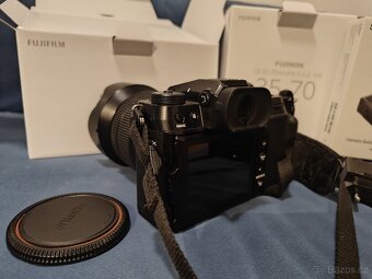 Fujifilm 100s gfx + fujifilm gf 35-70mm f4.5-5.6 + SmallRig - 2