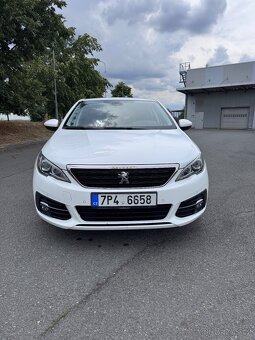 Peugeot 308 kombi 1.2 Pure Tech, 81 Kw, koupeno v ČR - 2