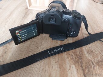 Prodám Panasonic LUMIX DMC-FZ300 - 2