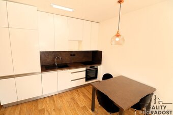 Pronájem novostavby  bytu 3+kk (79 m²) s velkým balkónem s k - 2