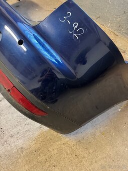 VW Touran 2010, zadní nárazník - 2