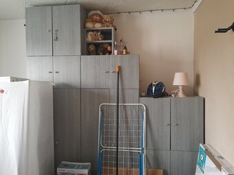prodám nábytek - 2