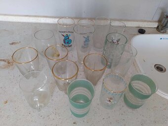 MIX skleniček, hrníčků, talířků a misek - 2
