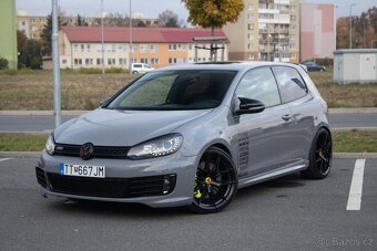 Volkswagen Golf 2.0 TSI GTI, 173kW (2011) - 2