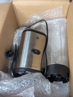 Smoothie mixér WMF Kult X Mix & Go 04.1627.0011 0,6 l Použit - 2