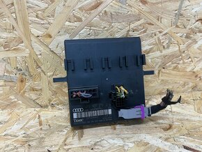 ŘÍDICÍ JEDNOTKA BCM 4E0907279J - 2