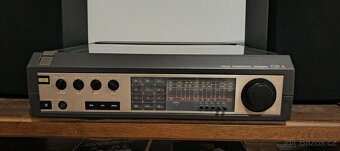 Gramoradio + 120 LP desek - 2