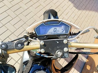 Yuki sm 125 Supermoto - 2