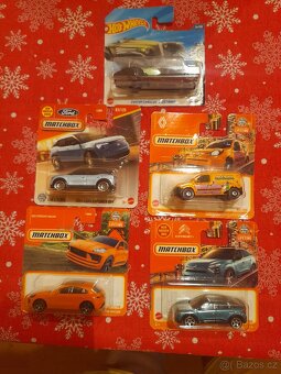 Autíčka hot wheels /matchbox - 2