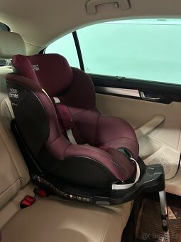 Autosedačka Britax Römer isize Dualfix - 2