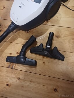 Vysavač Electrolux - 2
