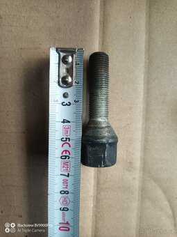 Kolové šrouby Peugeot 206 - 2