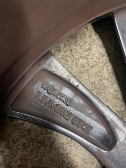 Alu kolo octavia rs 19 5E3601025 - 2