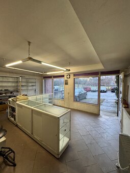 Prodej prostorné garáže - 2