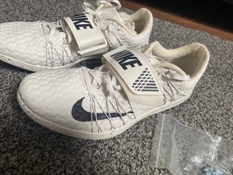 Tretry nike triple jump - 2