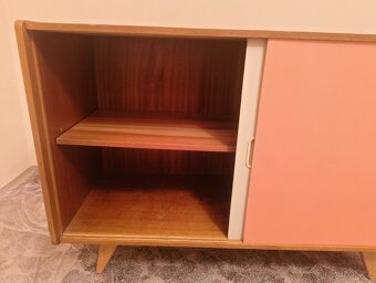 Skříňka v bruselském stylu - 2