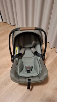 Nuna Pipa Next - barva pine - 2